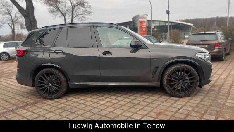 Gebraucht BMW X5 M 530 PS (389 kW) 2022 Dravitgrau SUV