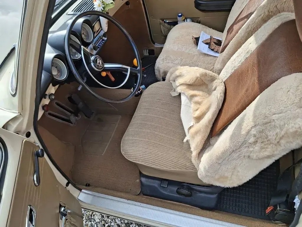 Second-hand VW Type 3 50 CP (36 kW) 1971 Bej Berlinǎ