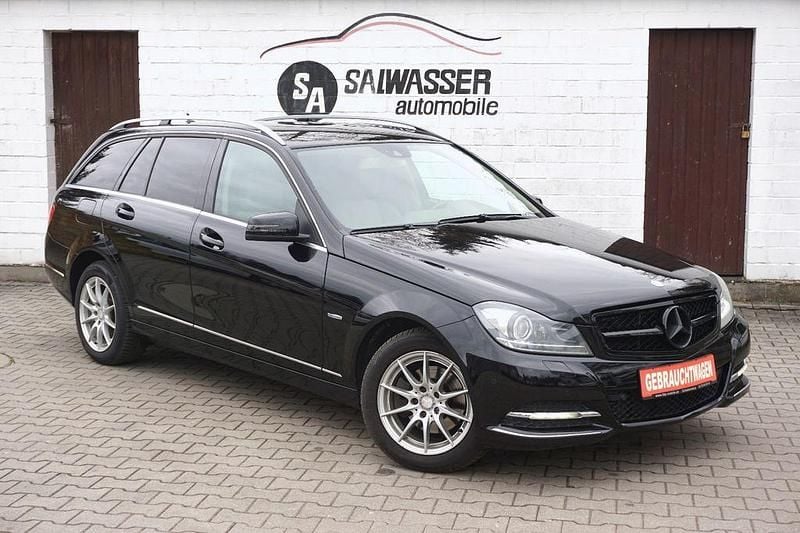 Gebraucht Mercedes C220 170 PS (125 kW) 2011 Schwarz Limousine