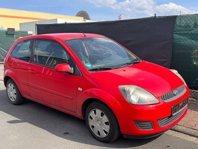 Gebraucht Ford Fiesta Style 60 PS (44 kW) 2008 Rot Kleinwagen