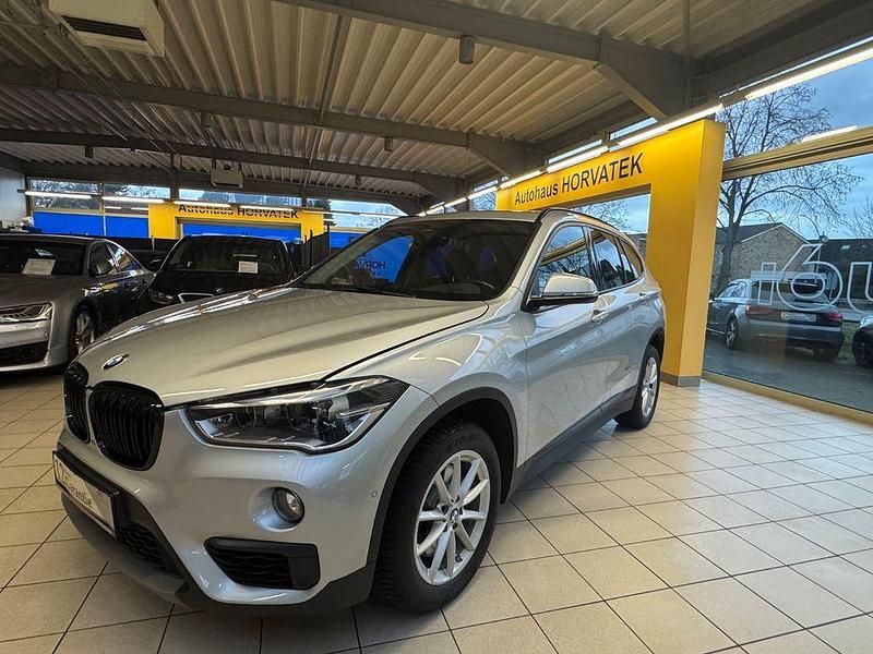 Silber Gebraucht 2017 BMW X1 Advantage SUV | 17.750 € (Guter Preis) - Bild 1/4