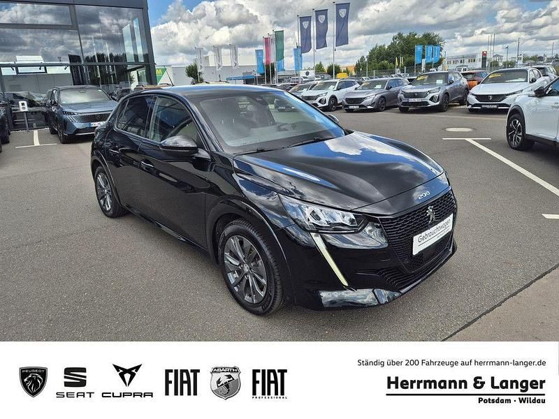 Schwarz Gebraucht 2021 Peugeot e-208 Allure Kleinwagen | 13.999 € (Guter Preis) - Bild 1/4