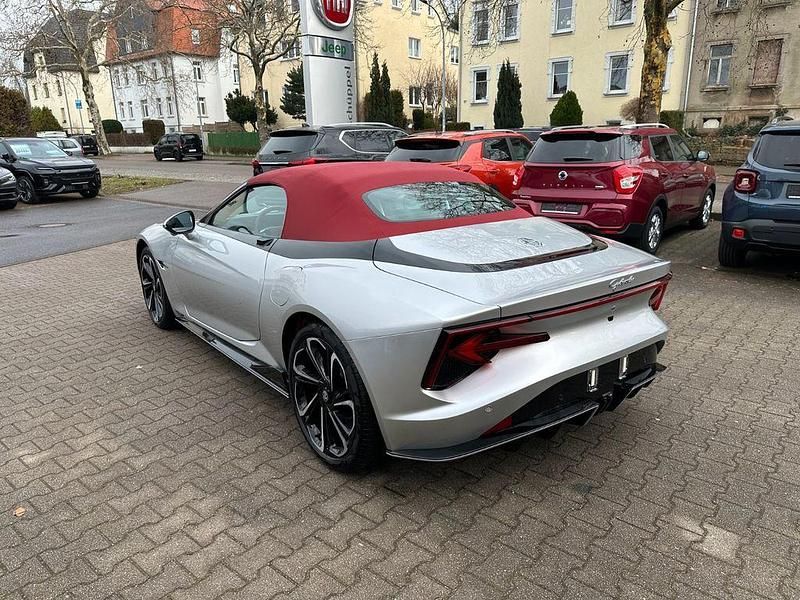 Gebraucht MG Cyberster 375 kW (510 PS) 2025 Silber Cabrio