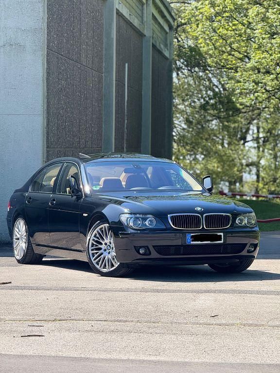 Gebraucht BMW 740 Performance 306 PS (225 kW) 2005 Schwarz Limousine