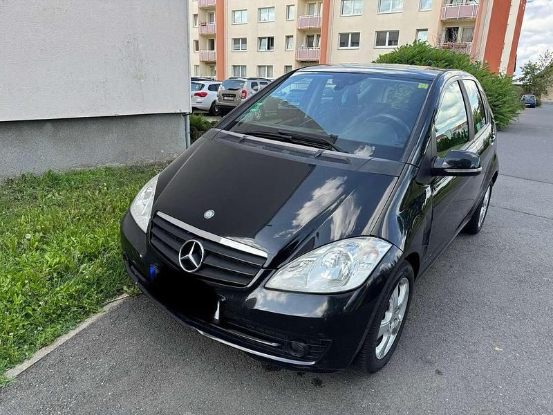 Gebraucht Mercedes A160 82 PS (60 kW) 2010 Schwarz Kleinwagen