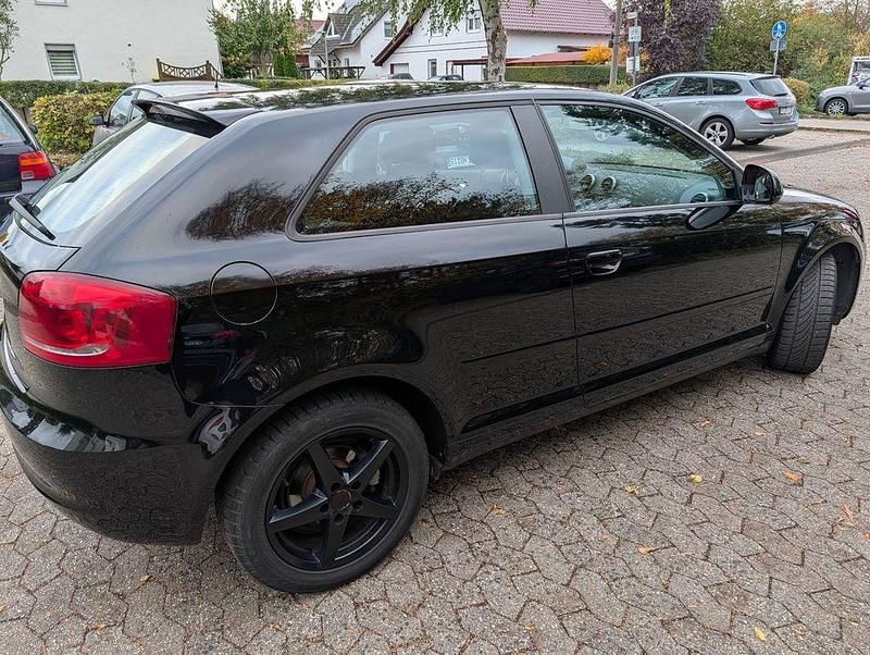 Gebraucht Audi A3 125 PS (91 kW) 2009 Schwarz Limousine