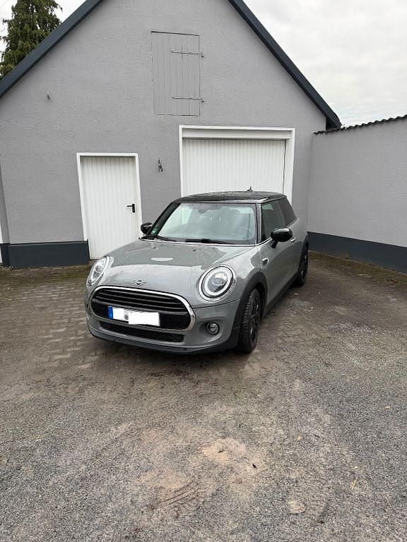 Grau Gebraucht 2019 Mini Cooper Chili Kleinwagen | 13.250 € (Guter Preis) - Bild 1/4