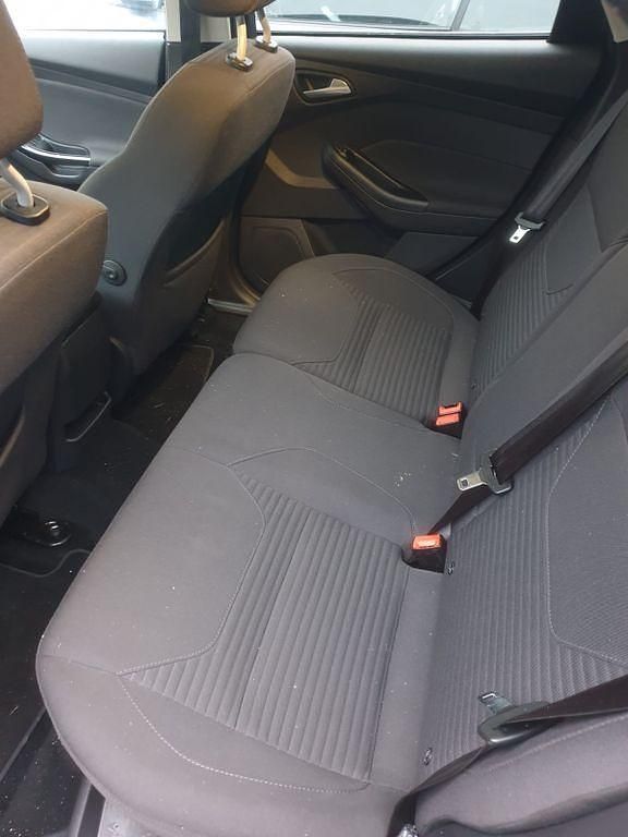 Gebraucht Ford Focus Titanium 125 PS (91 kW) 2015 Schwarz Limousine