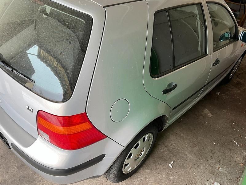 Gebraucht VW Golf IV 101 PS (74 kW) 1997 Silber Kleinwagen