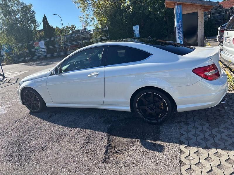 Gebraucht Mercedes C350 306 PS (225 kW) 2012 Weiß Coupé