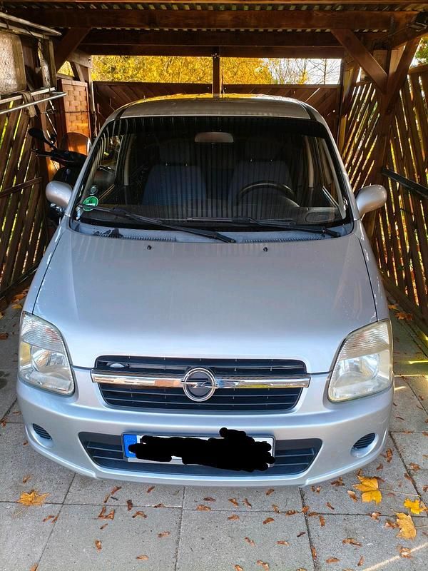 Silber Gebraucht 2005 Opel Agila Van / Kleinbus | 2.650 € (Teuer) - Bild 1/4