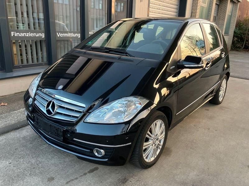 Gebraucht Mercedes A160 Elegance 95 PS (69 kW) 2009 Schwarz Kleinwagen