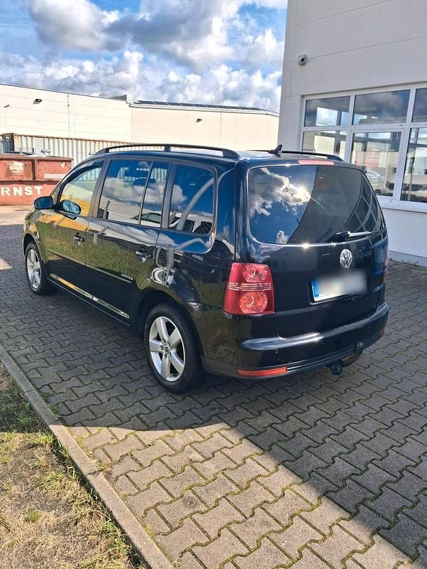 Gebraucht VW Touran 140 PS (102 kW) 2007 Schwarz Van / Kleinbus