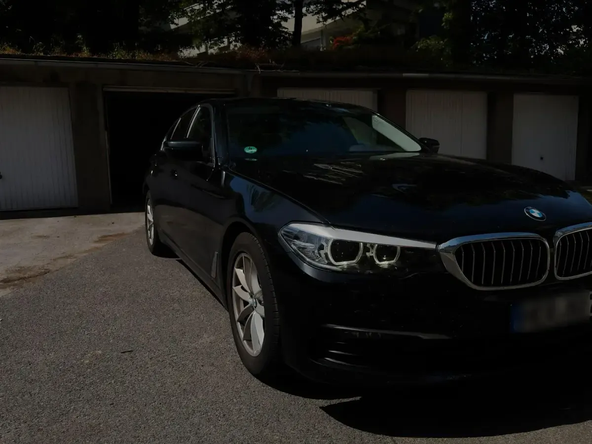 Gebraucht BMW 520 184 PS (135 kW) 2018 Schwarz Limousine