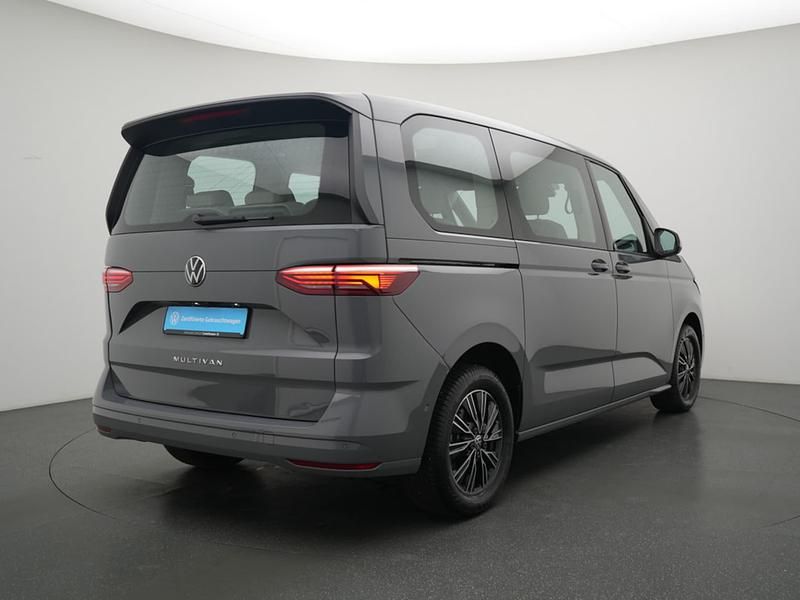 Second-hand VW Multivan Basis 150 CP (110 kW) 2025 Monovolum