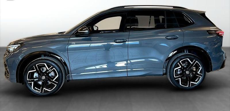 Neu VW Tiguan R-line 193 PS (141 kW) 2025 Grau SUV