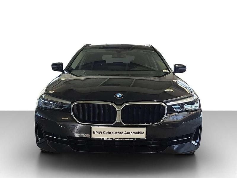Używany BMW 530e 292 KM (214 kW) 2021 Szary Sedan/Limuzyna