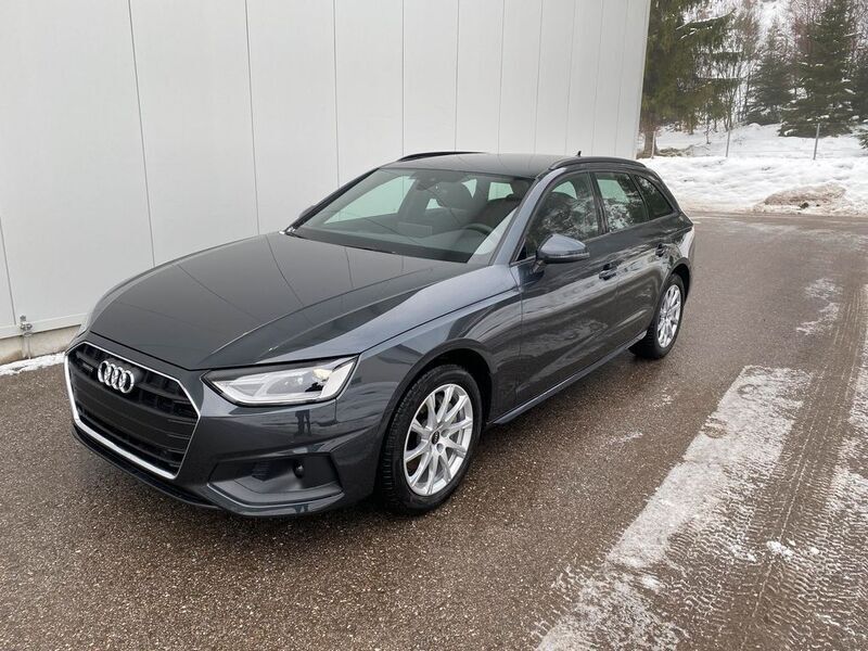 Gebraucht Audi A4 Sport 204 PS (150 kW) 2024 Grau Kombi