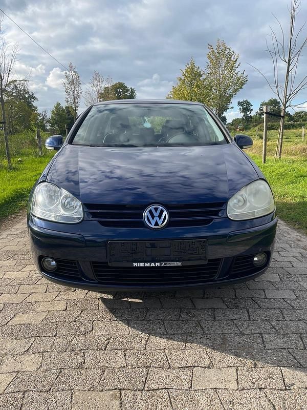 Blau Gebraucht 2006 VW Golf V Sportline Limousine | 3.999 € (Etwas zu teuer) - Bild 1/4