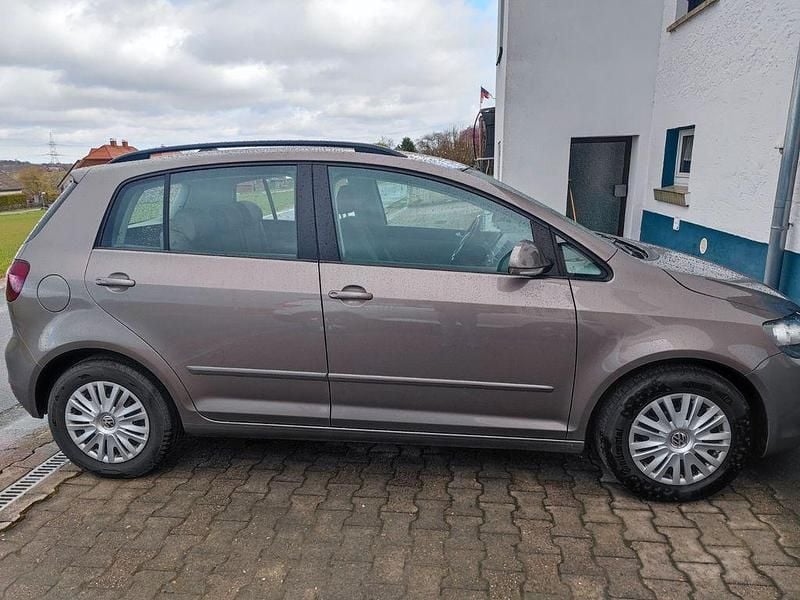 Gebraucht VW Golf Plus Cross 122 PS (89 kW) 2009 Van / Kleinbus