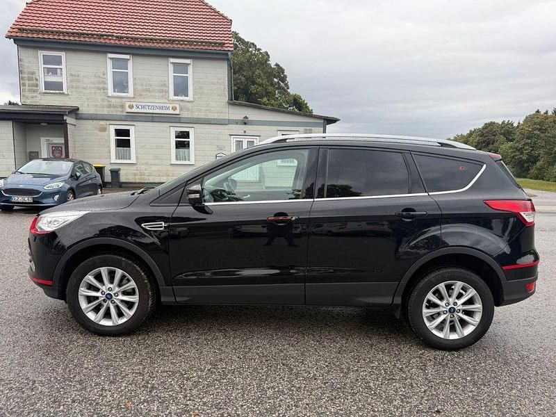 Gebraucht Ford Kuga Titanium 179 PS (131 kW) 2016 Schwarz SUV