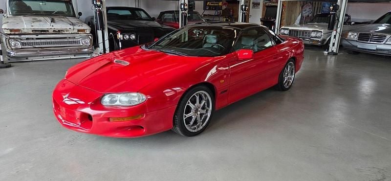 Gebraucht Chevrolet Camaro 288 PS (211 kW) 2001 Rot Cabrio
