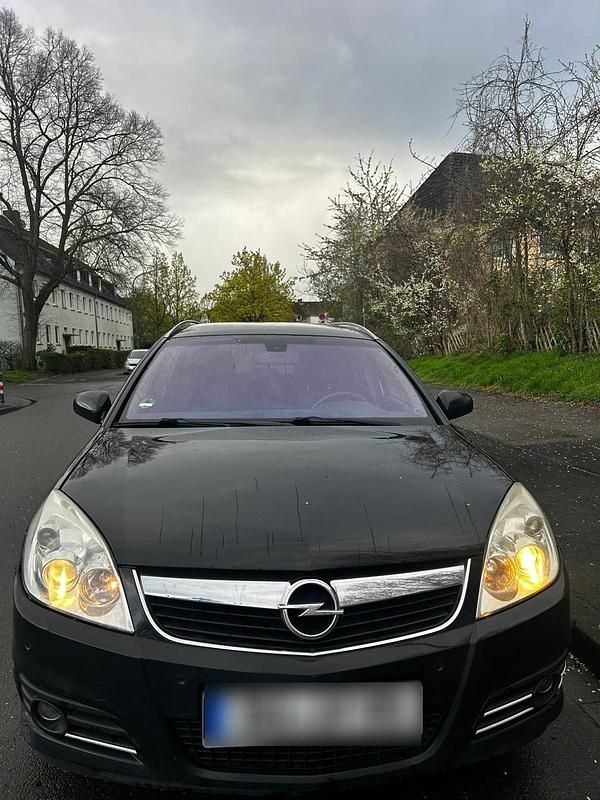 Gebraucht Opel Vectra 150 PS (110 kW) 2008 Schwarz Kombi