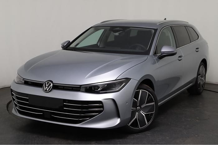 Silber, oyster silver metallic (f0) Neu 2025 VW Passat Alltrack Elegance Kombi | 41.079 € (Fairer Preis) - Bild 1/4