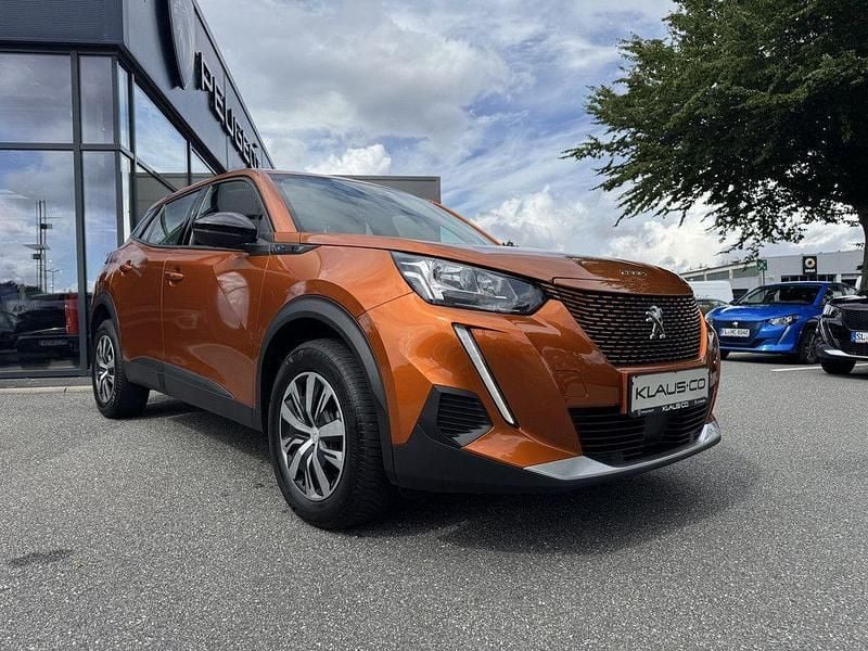 Gebraucht Peugeot e-2008 Active 100 kW (136 PS) 2022 Orange SUV