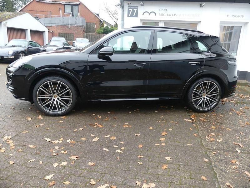 Gebraucht Porsche Cayenne GTS 460 PS (338 kW) 2022 Schwarz SUV