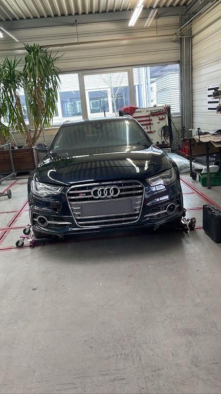 Gebraucht Audi S6 Ambiente 420 PS (308 kW) 2014 Blau Kombi