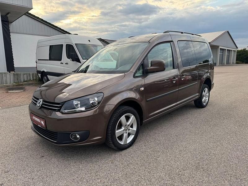 Braun Gebraucht 2012 VW Caddy Maxi Comfortline Van / Kleinbus | 13.490 € (Fairer Preis) - Bild 1/4