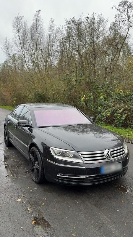 Gebraucht VW Phaeton 239 PS (175 kW) 2011 Limousine