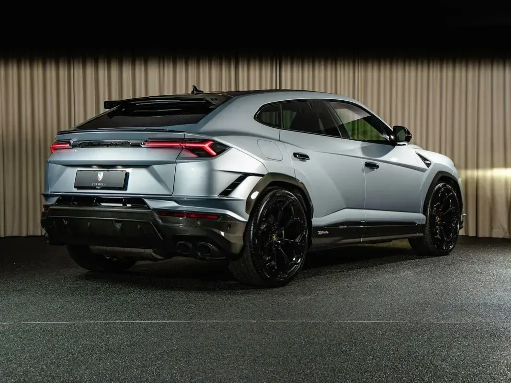 Gebraucht Lamborghini Urus 666 PS (489 kW) 2025 Silber SUV