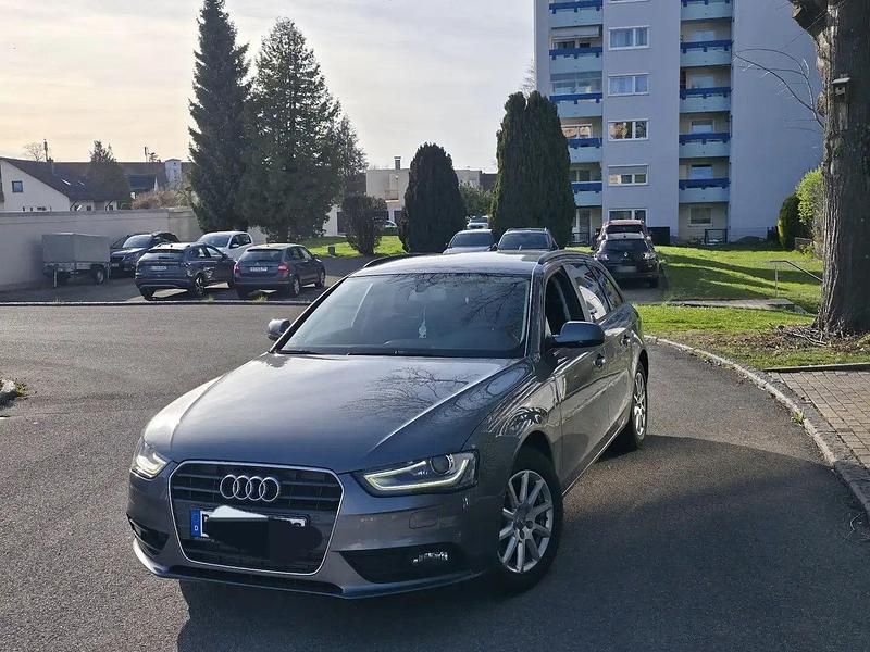 Gebraucht Audi A4 Ambiente 143 PS (105 kW) 2013 Grau Kombi