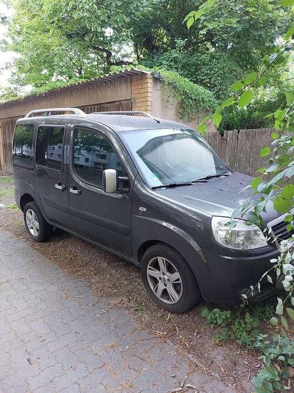 Gebraucht 2009 Fiat Doblò Van / Kleinbus | 4.000 € (Fairer Preis) - Bild 1/4