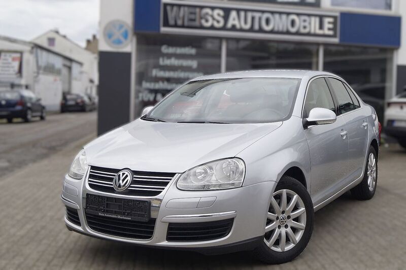 Silber Gebraucht 2006 VW Jetta Comfortline Limousine | 2.990 € (Superpreis) - Bild 1/4
