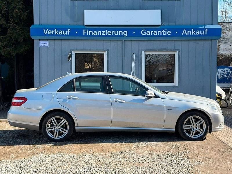 Gebraucht Mercedes E220 170 PS (125 kW) 2009 Silber Limousine