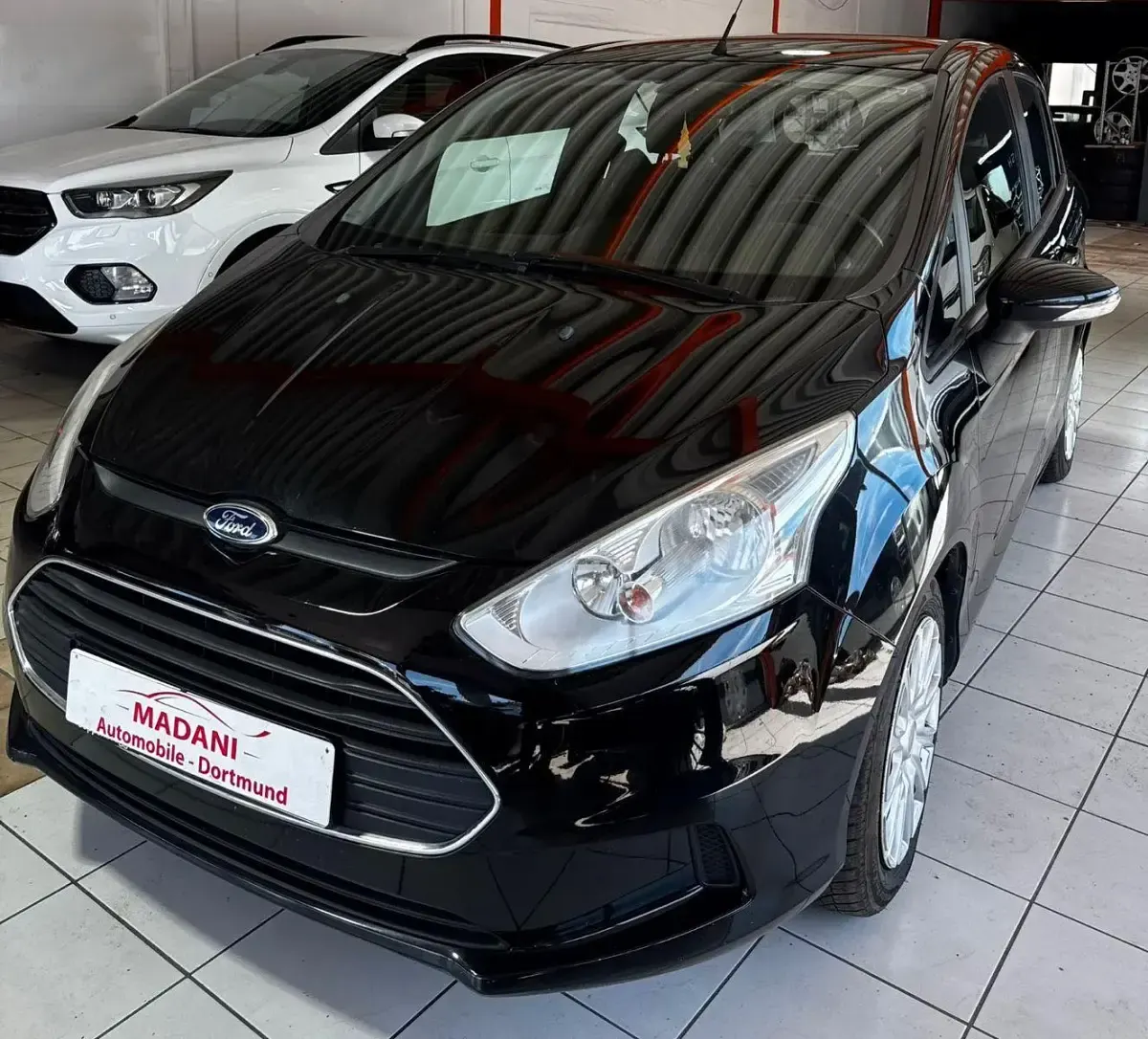 Gebraucht Ford B-MAX Trend 101 PS (74 kW) 2013 Schwarz Van / Kleinbus
