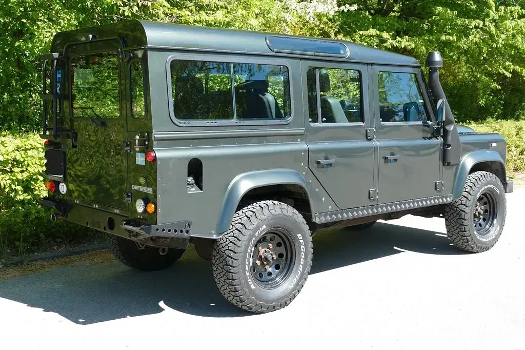 Gebraucht Land Rover Defender S 122 PS (89 kW) 2008 Grün Kombi