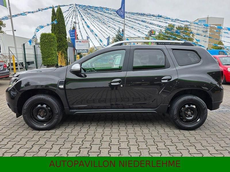 Schwarz Gebraucht 2021 Dacia Duster SUV | 13.750 € (Guter Preis) - Bild 1/4