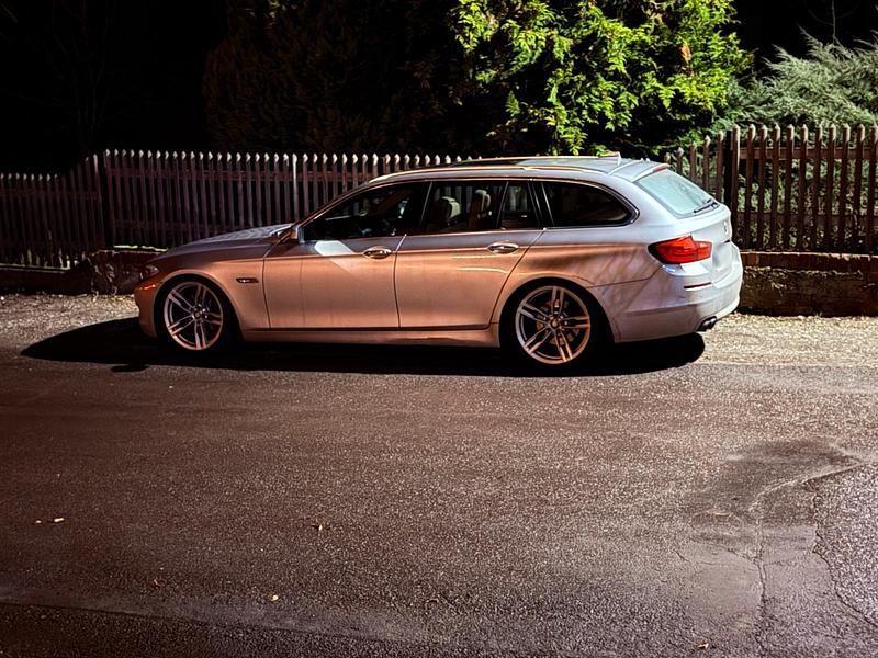 Gebraucht BMW 525 204 PS (150 kW) 2011 Silber Kombi