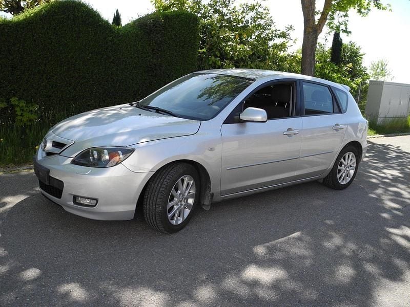 Second-hand Mazda 3 Inclusive 105 CP (77 kW) 2009 Argintiu Berlinǎ