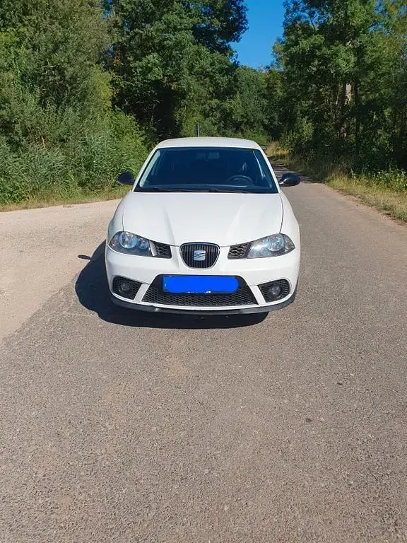 Gebraucht Seat Ibiza 69 PS (50 kW) 2007 Weiß Kleinwagen