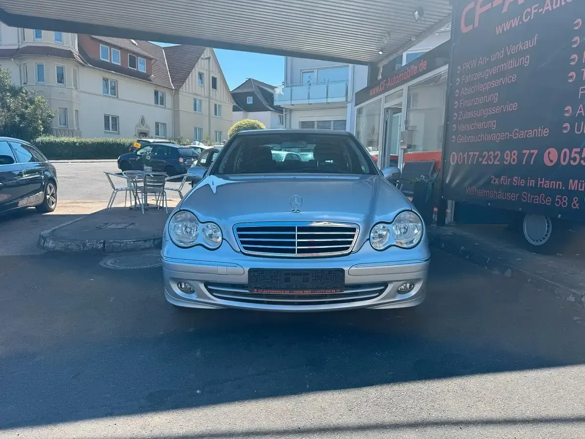 Gebraucht Mercedes C200 163 PS (119 kW) 2005 Silber Limousine