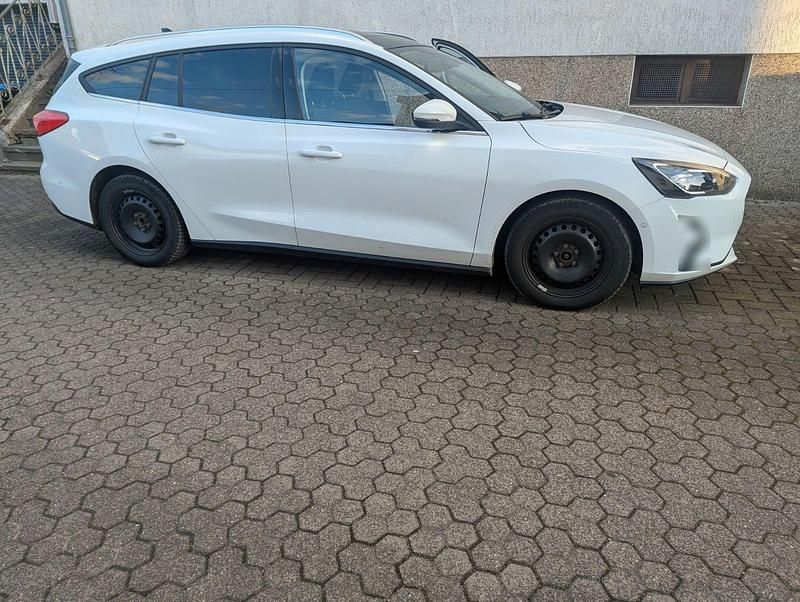 Gebraucht Ford Focus Titanium 150 PS (110 kW) 2020 Weiß Kombi