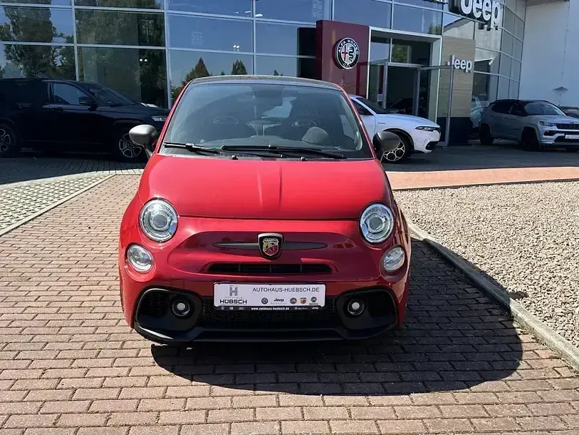Second-hand Abarth 695 179 CP (131 kW) 2023 Roșu Hatchback