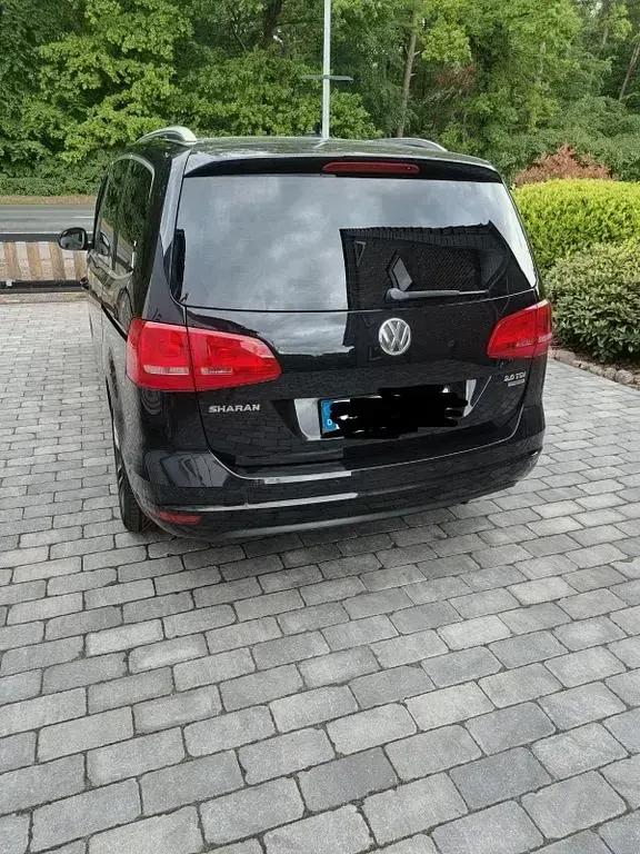 Gebraucht VW Sharan 140 PS (102 kW) 2013 Schwarz Van / Kleinbus
