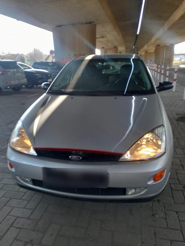 Usata Ford Focus 75 CV (55 kW) 1999 Argento Station wagon