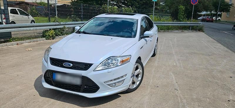 Weiß Gebraucht 2011 Ford Mondeo Limousine | 4.990 € (Fairer Preis) - Bild 1/4